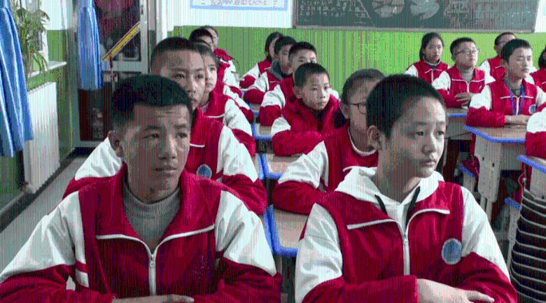 怎么联系竞技宝客服